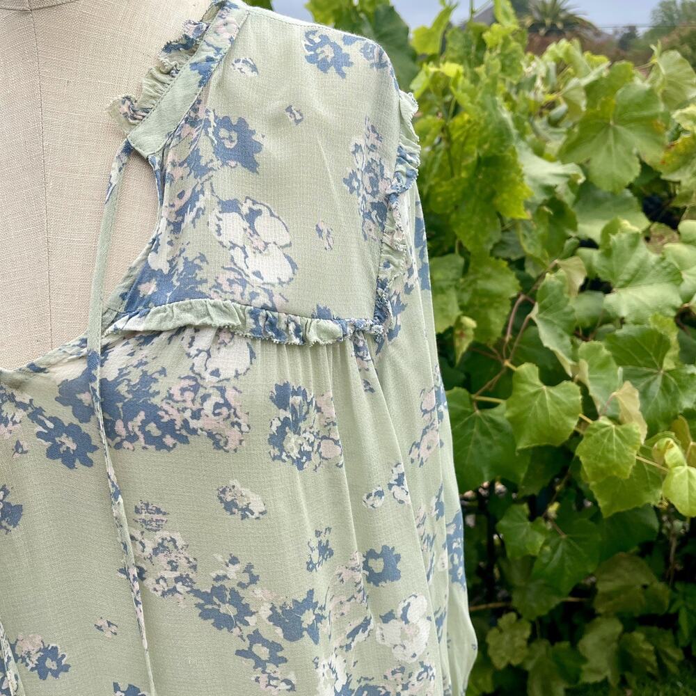Lucky Brand Long Sleeve Blouse Womens Large Mint Floral Romantic